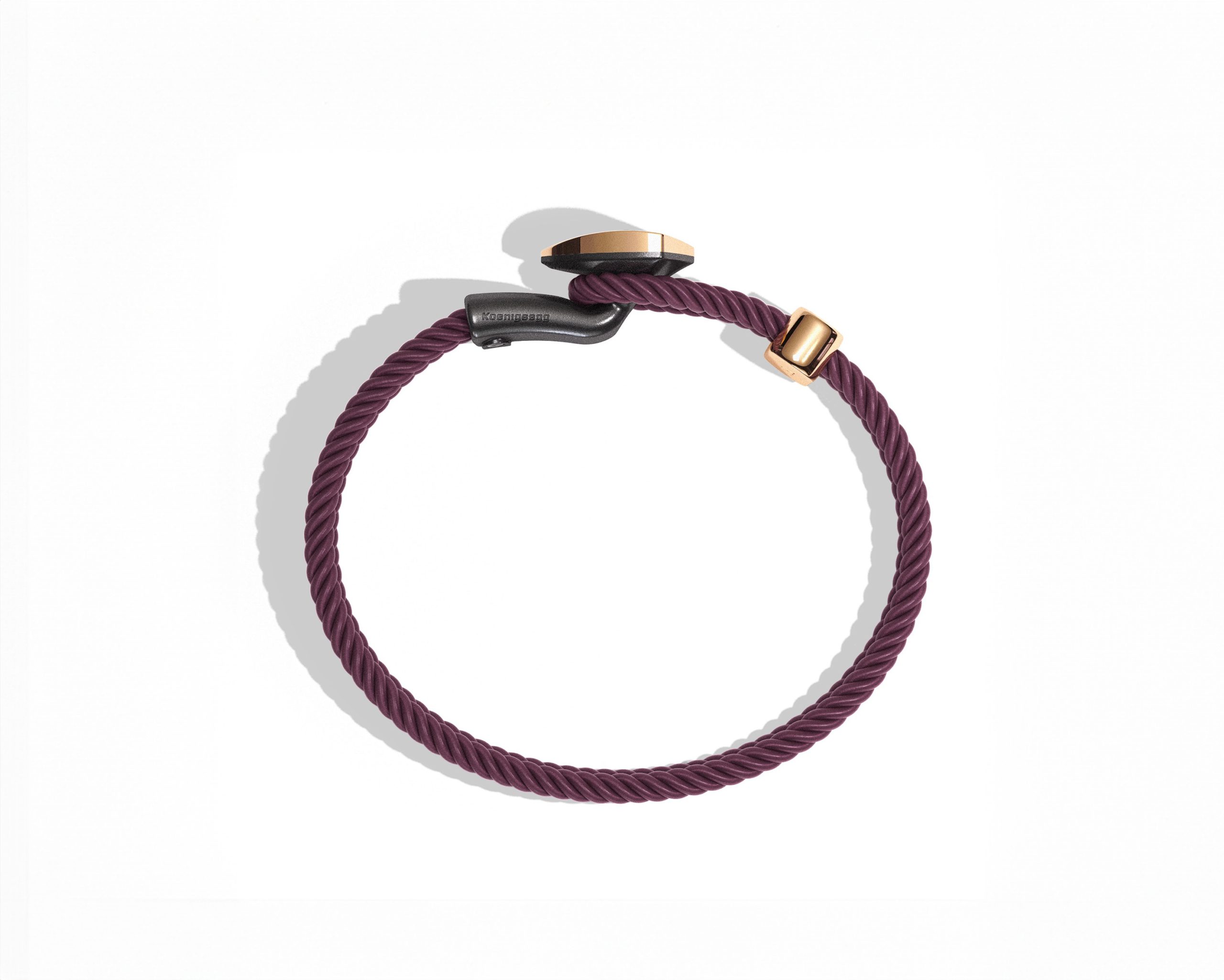 30 Years Of Performance Braided Bracelet β Gold - Image 5