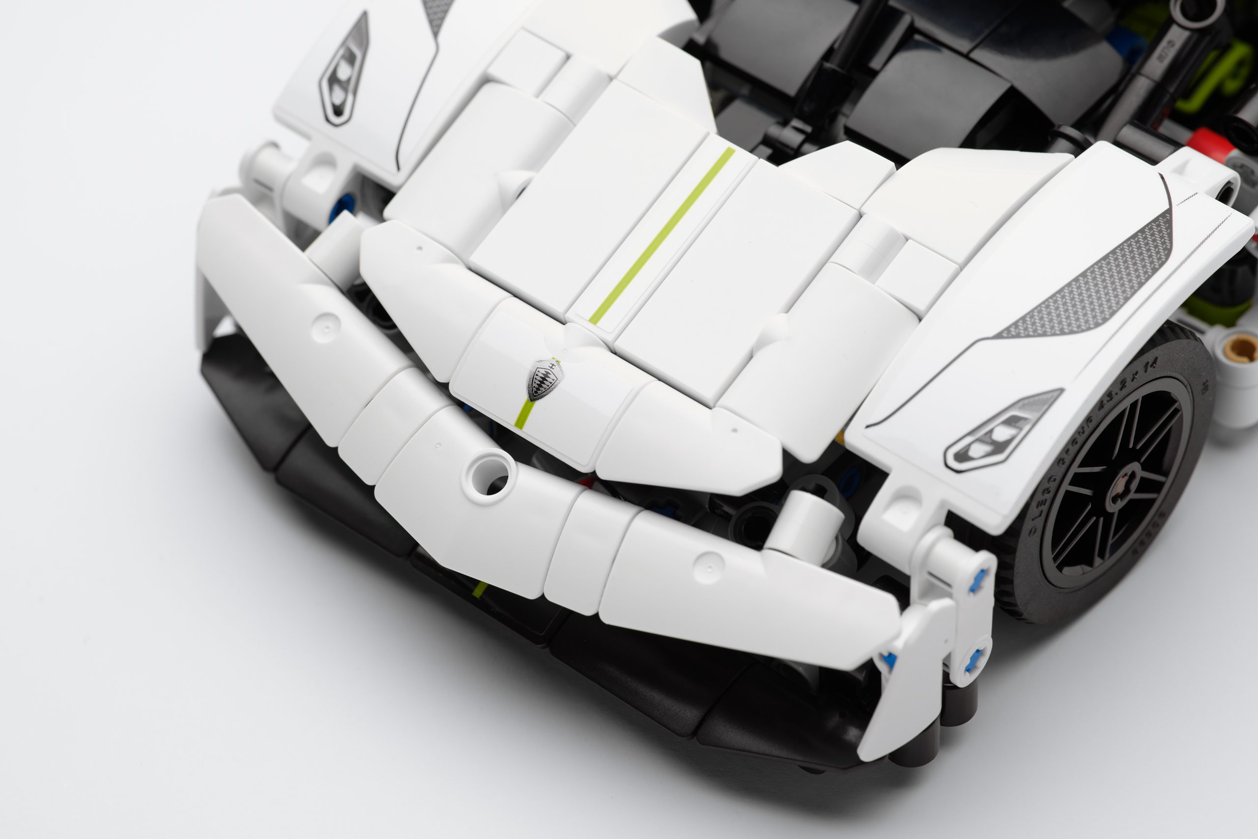 Lego Technic Jesko White - Image 7